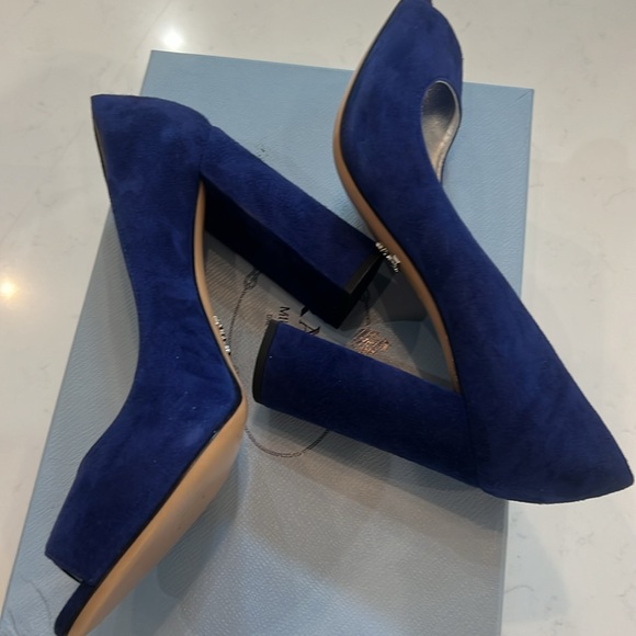 Prada blue suede peep toe excellent condition don't think they were worn size 38 - Picture 5 of 8